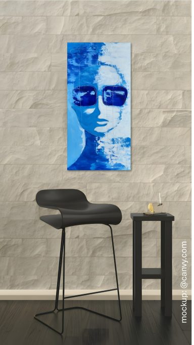 Focus stilvolles Wohnzimmer mit einem abstrakten Acrylgemälde an der Wand