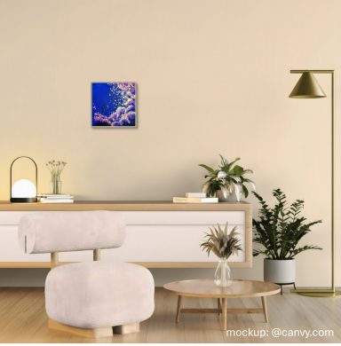 Touching Infinity stilvolles Wohnzimmer mit einem abstrakten Acrylgemälde an der Wand
